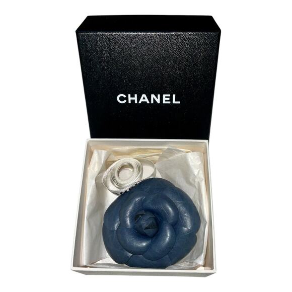 Chanel Camellia Navy Leather Pin Brooch W/Box and Ribbon - Picture 1 of 14